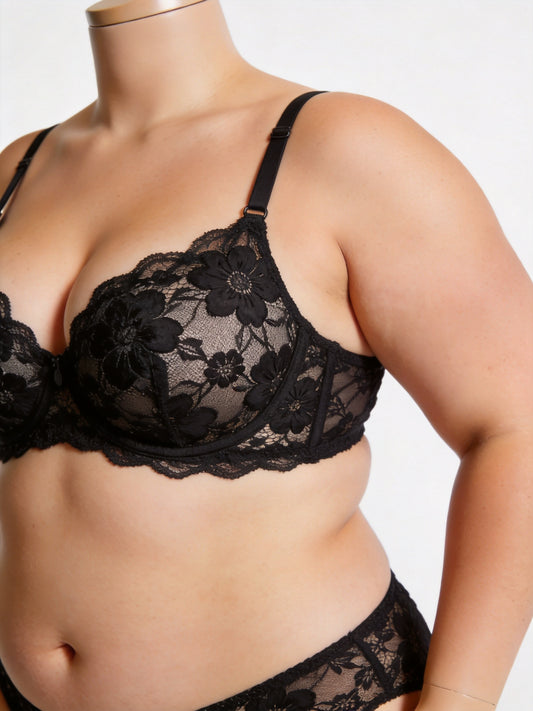 Plus Size Lace Lingerie Set