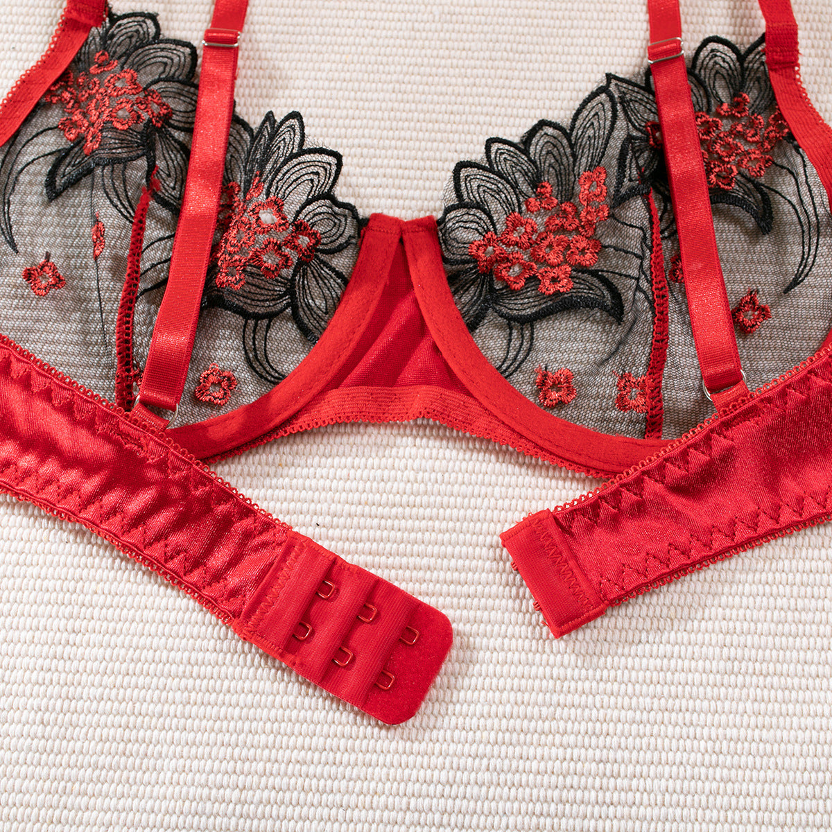 Embroidered Lingerie Set - detail view 16