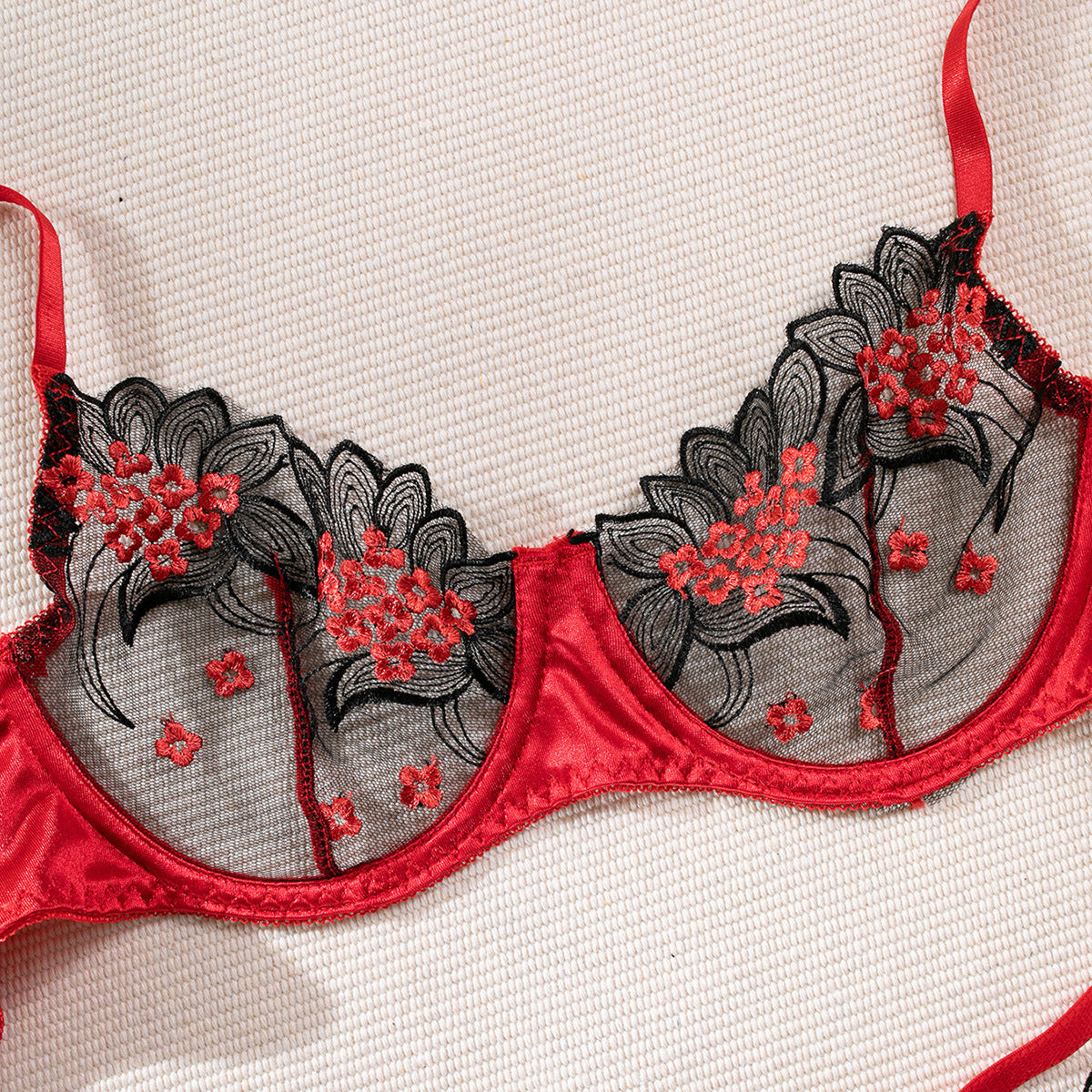 Embroidered Lingerie Set - detail view 17