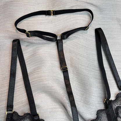 Lace 3-Piece Set Halter Lingerie - detail view 28
