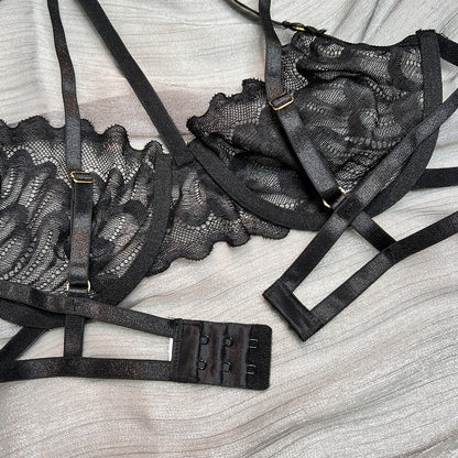 Lace 3-Piece Set Halter Lingerie - detail view 30