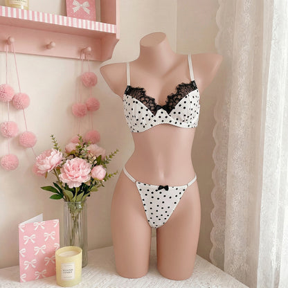 Lace Push-Up Underwire Lingerie Set - detail view 2