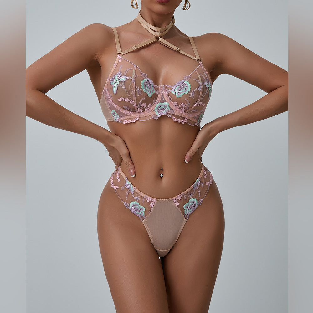 SoftRevel Push-Up Underwire Lingerie Set - detail view
