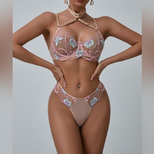 SoftRevel Push-Up Underwire Lingerie Set - detail view