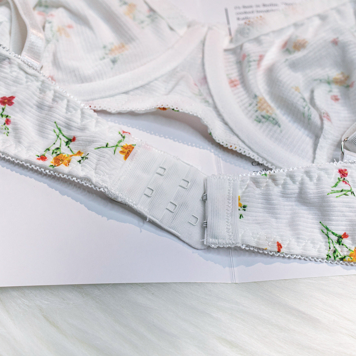 Underwire Lingerie Set - detail view 16